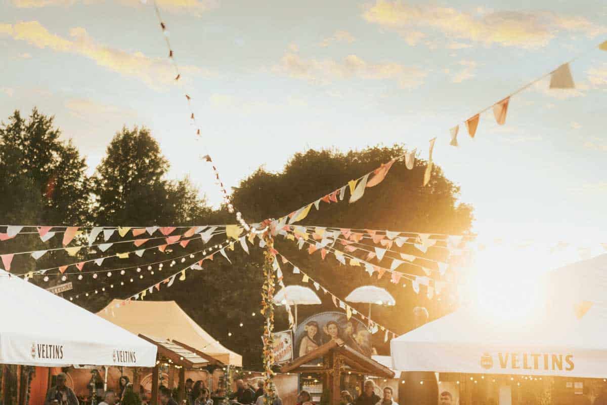 Περίπτερα σε φεστιβαλική διοργάνωση