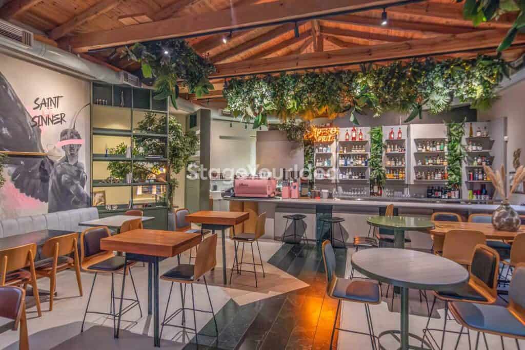 Κομψό σύγχρονο μοντέρνο μπαρ με προσωπικη σφραγίδα