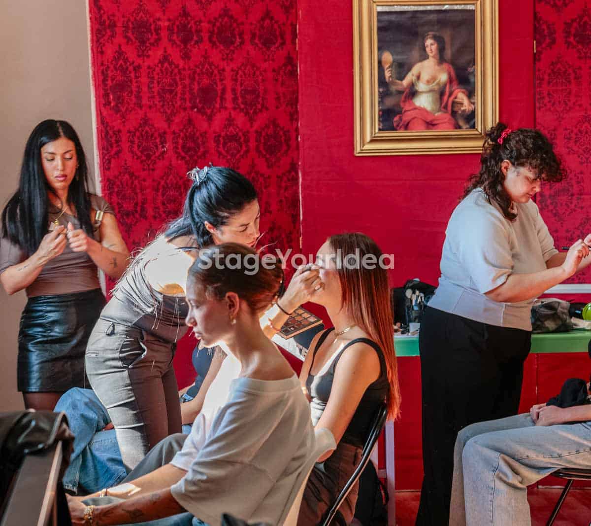 Προετοιμασία μακιγιάζ για συμμετέχοντες σε εταιρικό εβεντ